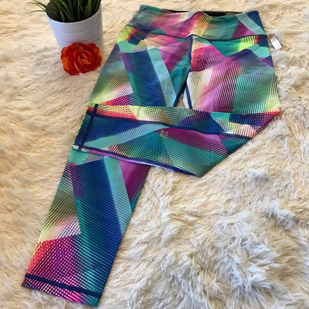 ❌DONATED❌ VSX Knockout Capri Workout Leggings